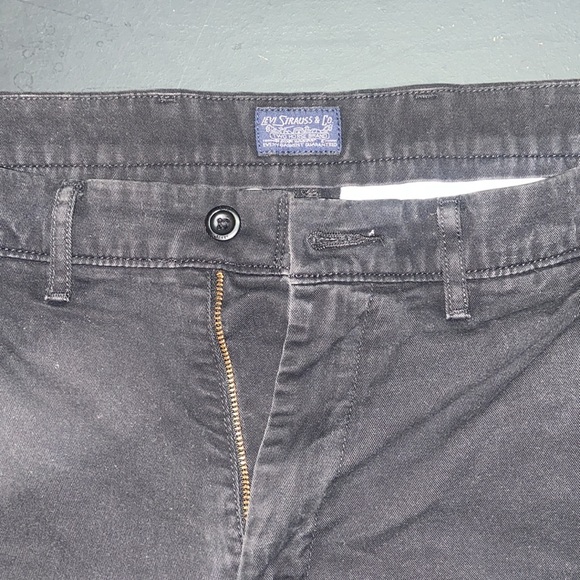 Licked pants - Picture 4 of 9